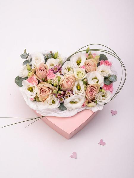 Różowe serce mieszanka kwiatów